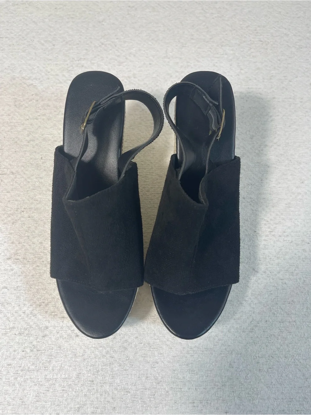 Women’s Black Suede Wedge Shoes Lightweight Ankle Strap Buckle, Sz8.5. SKU#0413